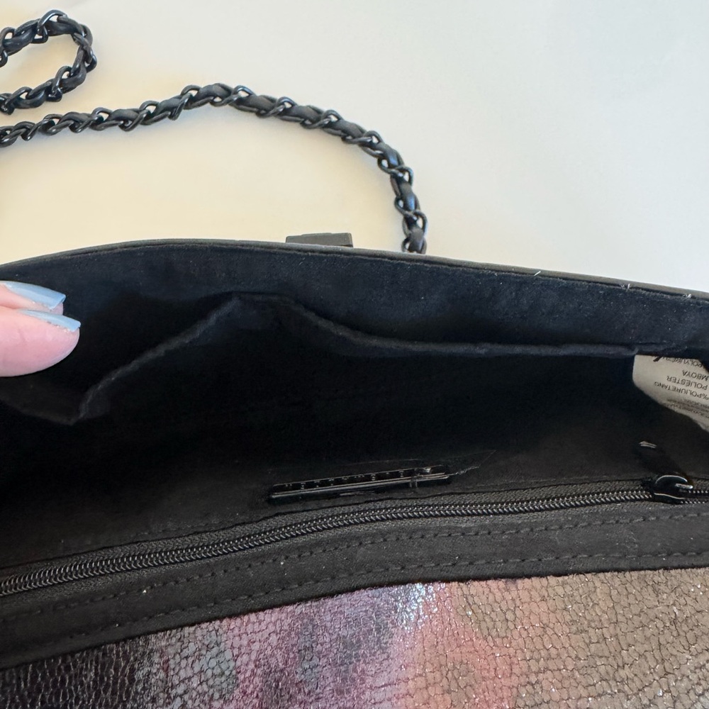 Steve Madden • Clutch Crossbody - Picture 11 of 14